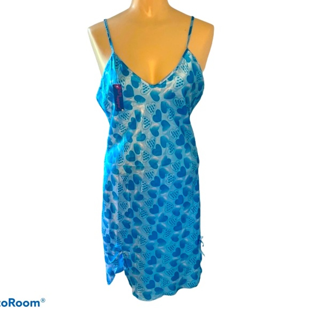 NWT Happie Size M Blue Heart Nightie